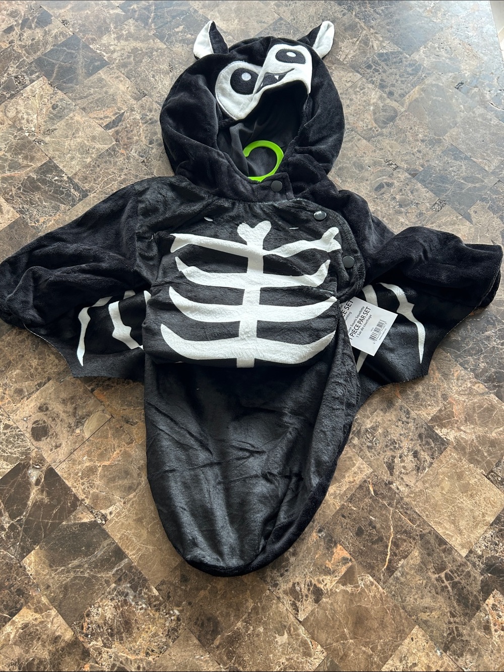 NWT 🆕 Baby Bat Halloween Costume with Hood 0-6 months